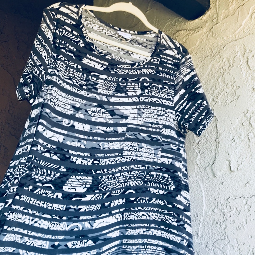 Carley - LuLaRoe - EUC